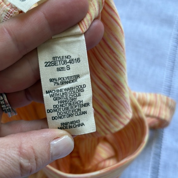 Shosho Orange Yellow Sports Bra with Racerback Design - Picture 5 of 7